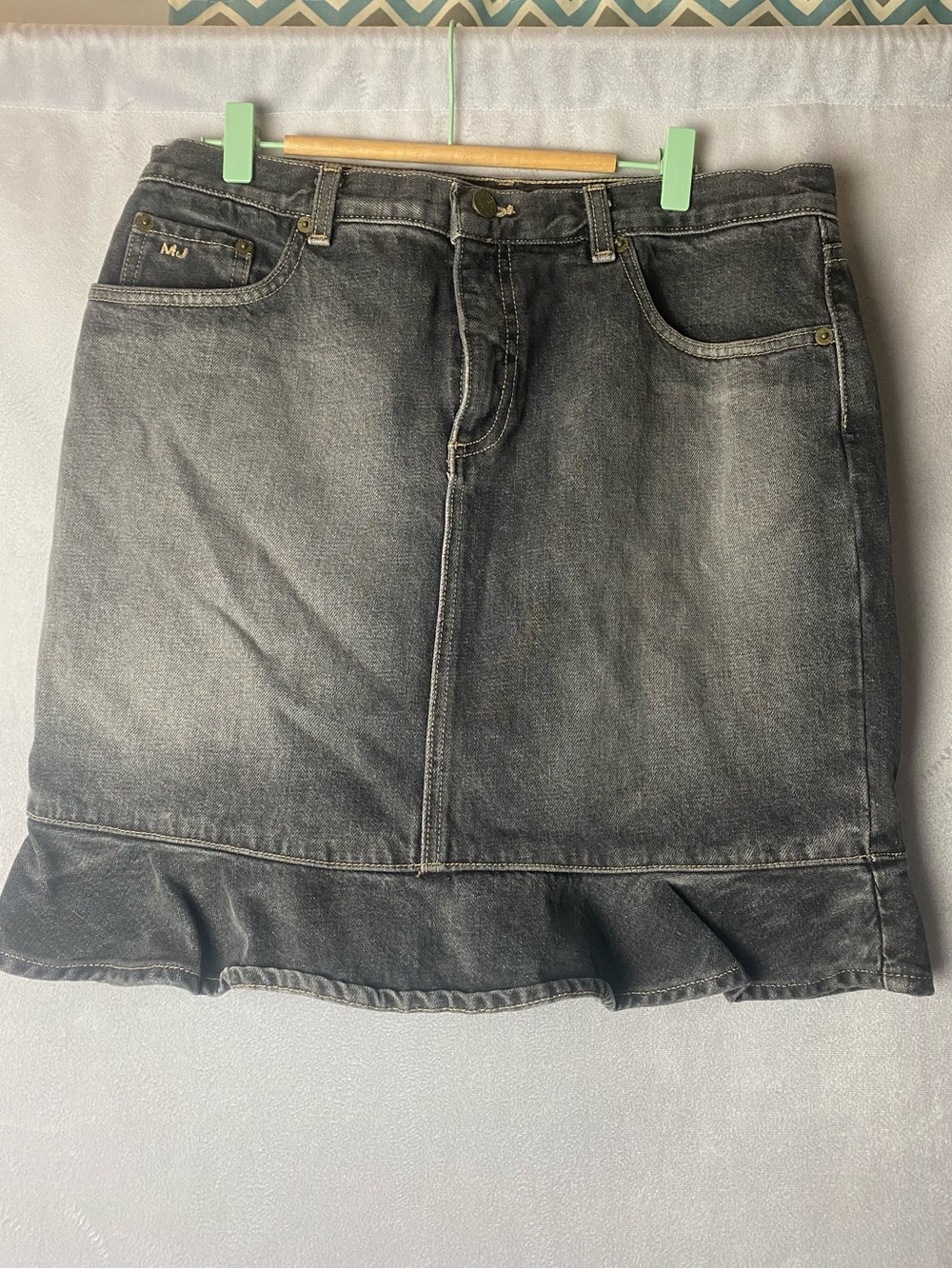 Vtg Y2K Marc Jacobs Denim Mini Skirt Gray Black Ruffle Hem cotton Jean Skirt - Picture 2 of 6